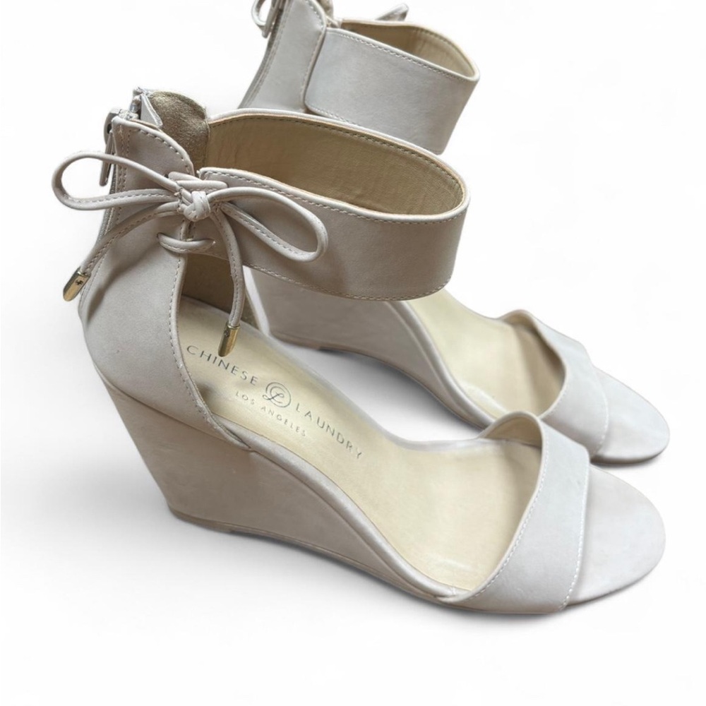 Chinese Laundry Cream Heels